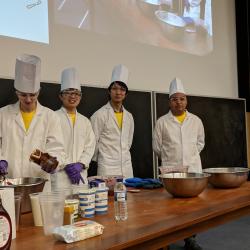 Science Festival - N2 ice cream event